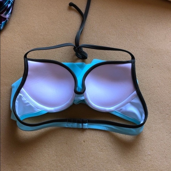 PINK bikini top - Picture 2 of 3